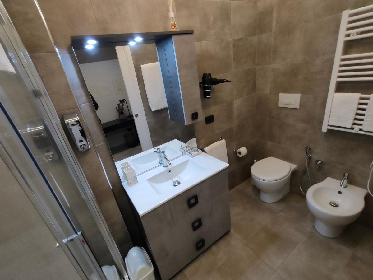 Suite Central Station Milan Bagian luar foto